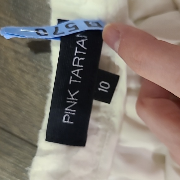 Beautiful Women's White Pink Tartan A-Line Skirt - Picture 4 of 5